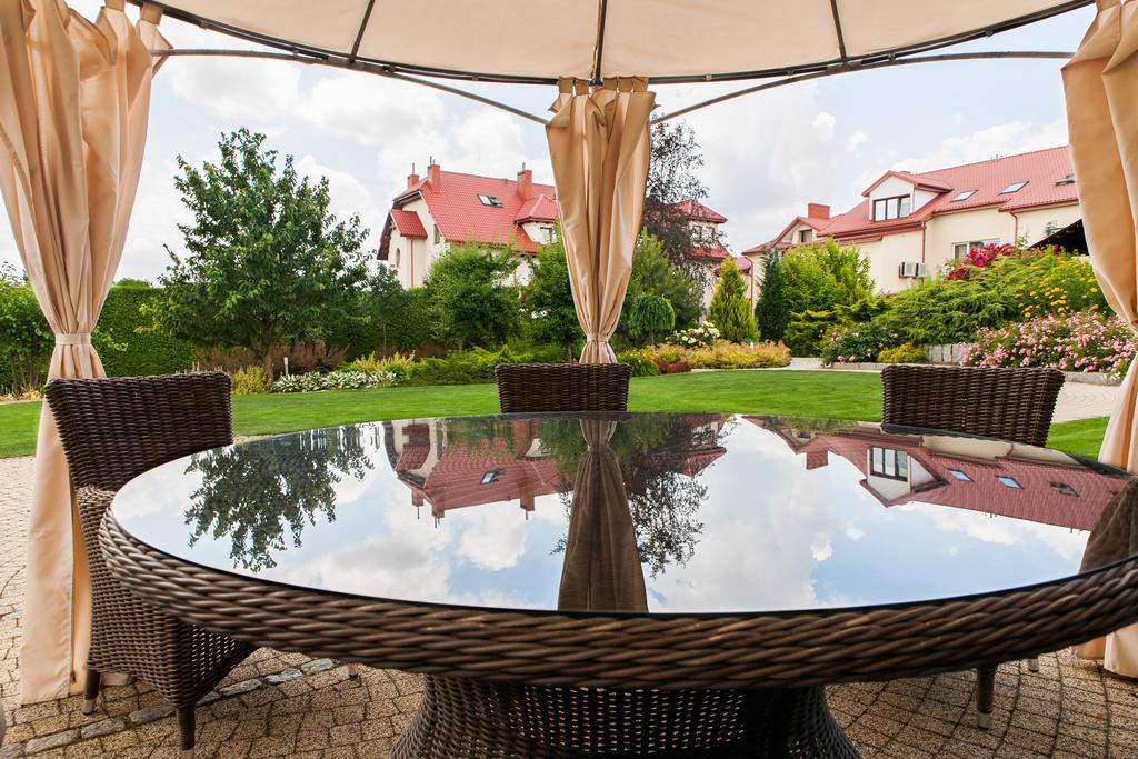 Hotel Panorama Ostrowiec Swietokrzyski Bagian luar foto